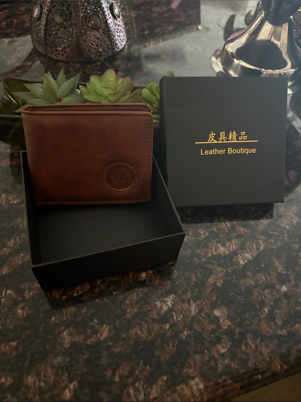 Men's Brown Leather Bi-Fold Wallet